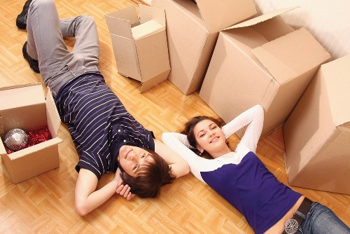 Efficient packing process by Storage Balham experts